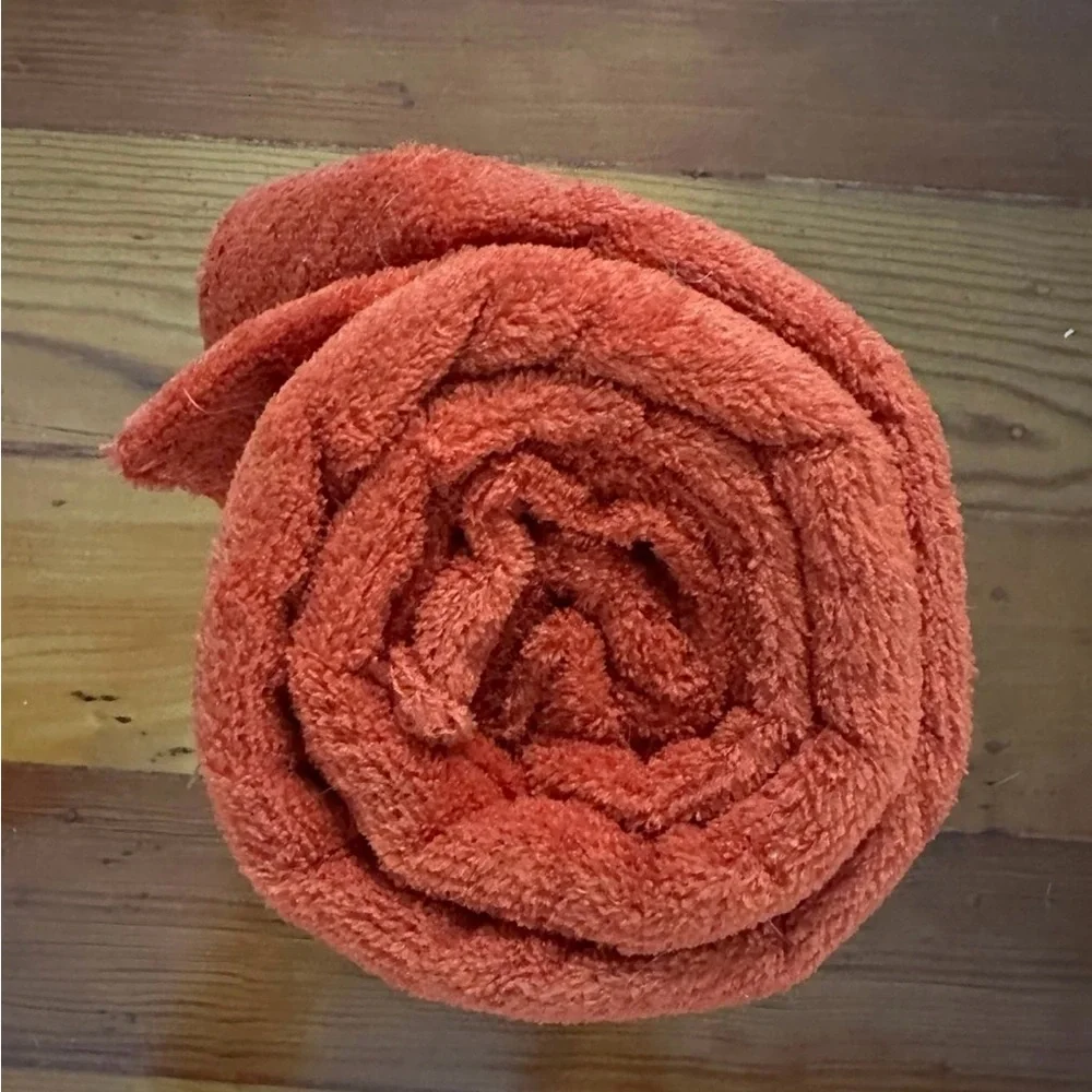 New Microplush Throw - Picture 4 of 4
